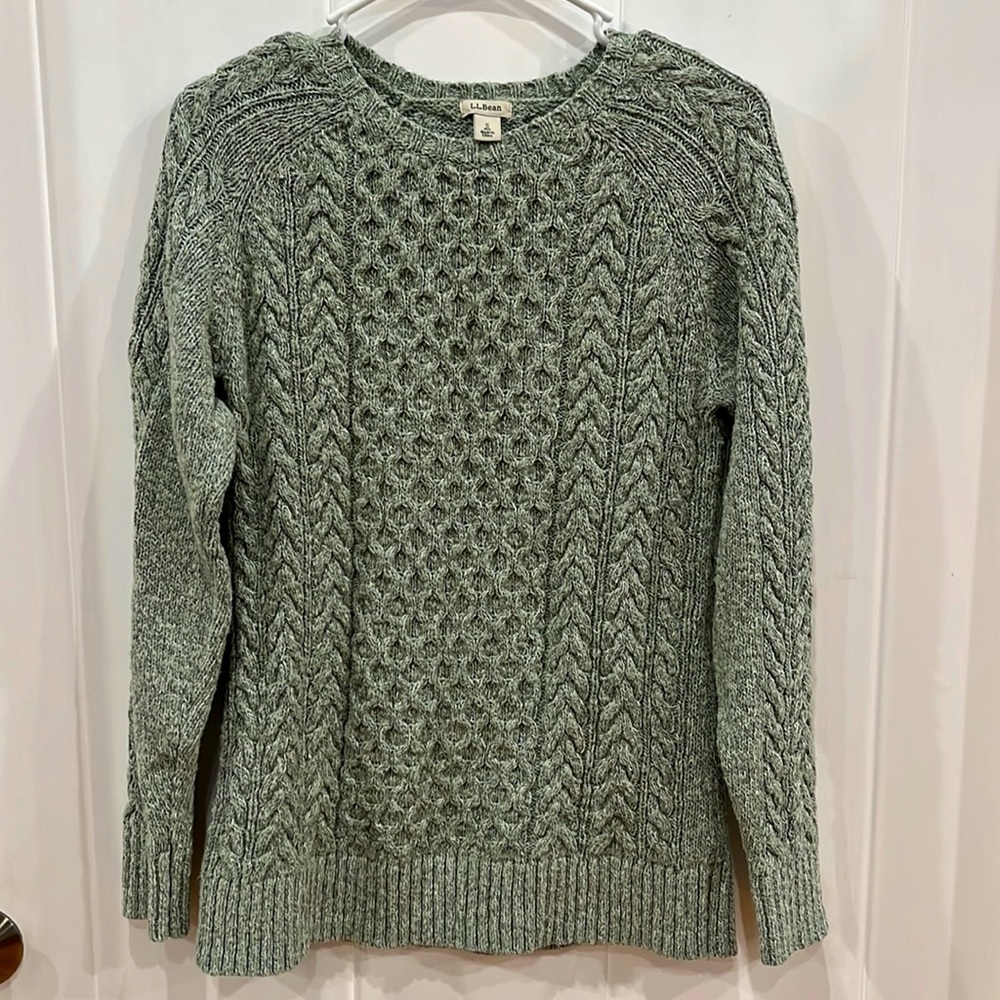 L.L. Bean Women’s Green Cable Knit Sweater Size Small